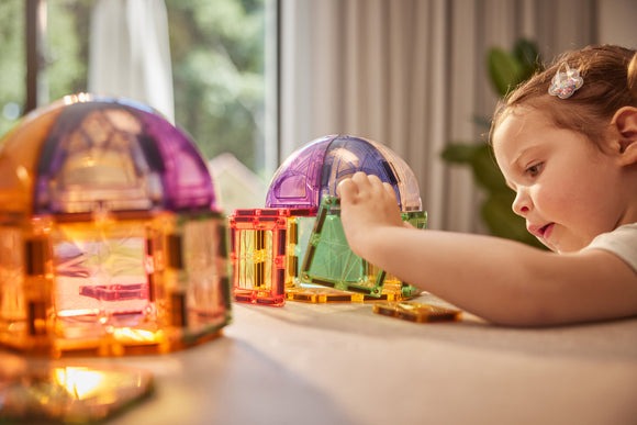 Cleverclixx_DFay220808_580x_crop